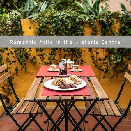 Corte Degli Estensi, romantica mansardina Ferrara Exterior foto