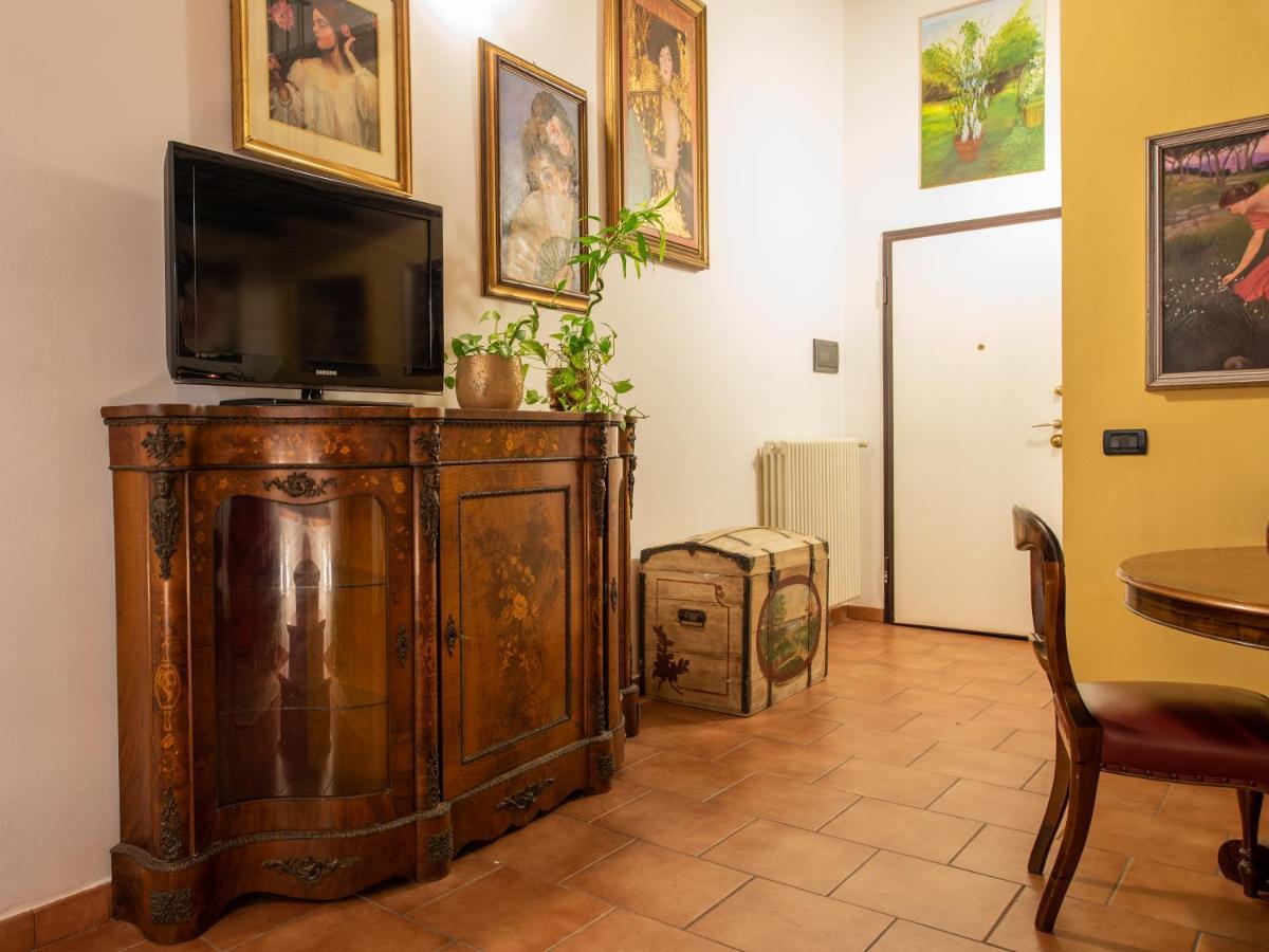 Corte Degli Estensi, romantica mansardina Ferrara Exterior foto