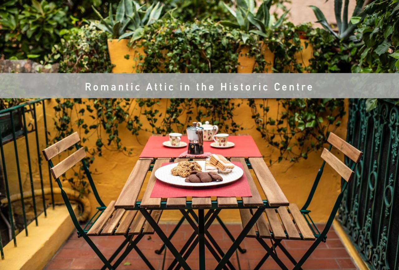 Corte Degli Estensi, romantica mansardina Ferrara Exterior foto