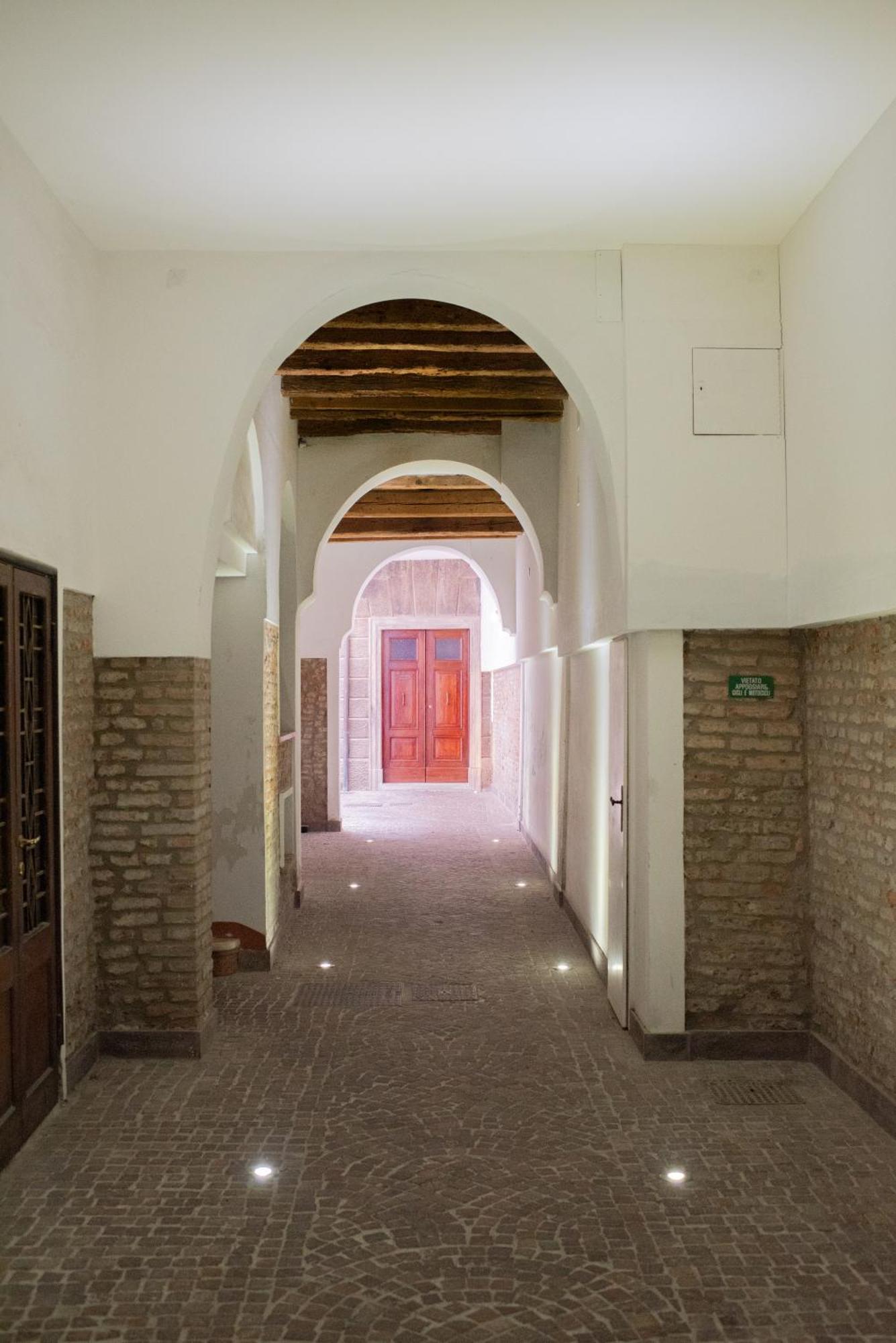 Corte Degli Estensi, romantica mansardina Ferrara Exterior foto