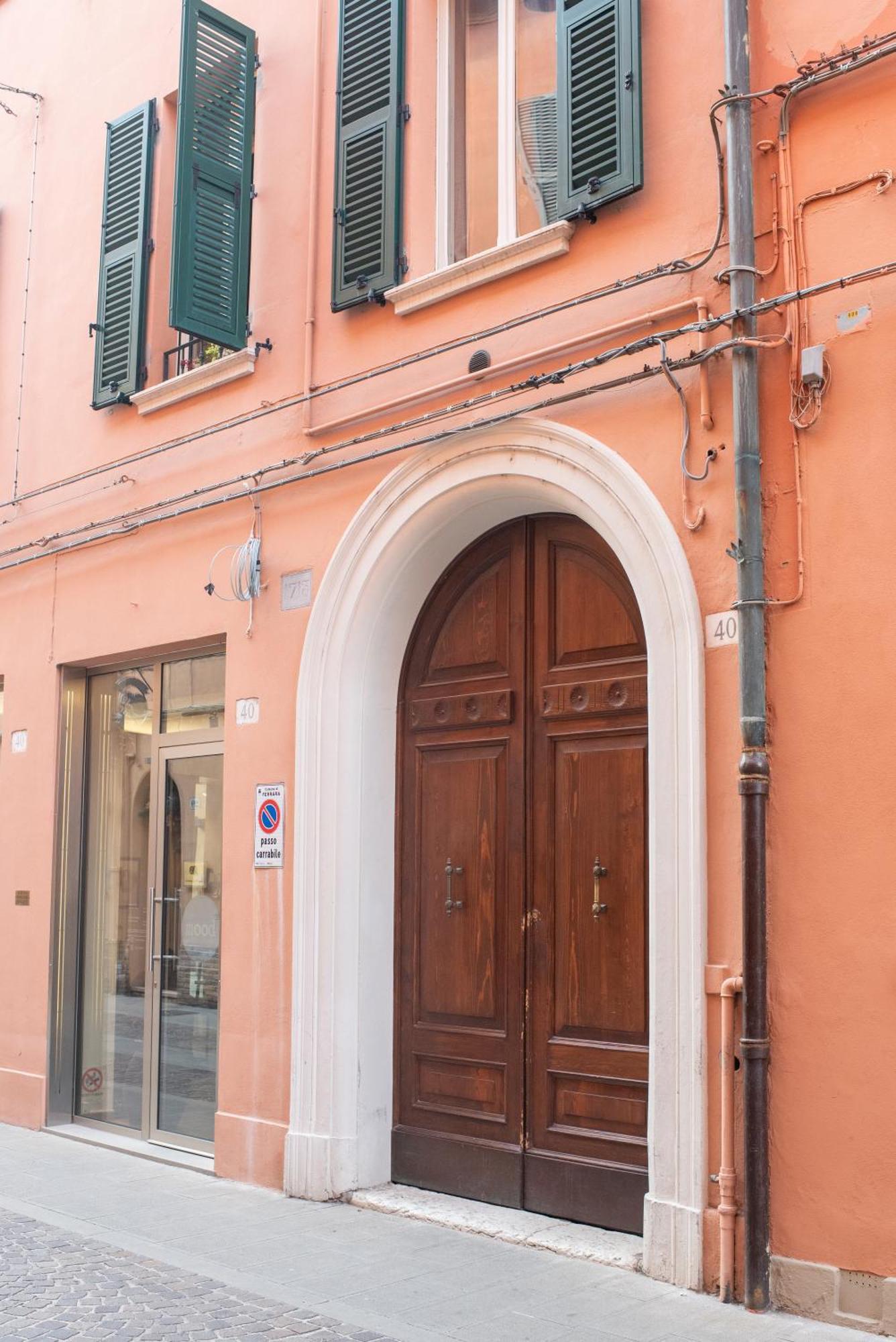 Corte Degli Estensi, romantica mansardina Ferrara Exterior foto